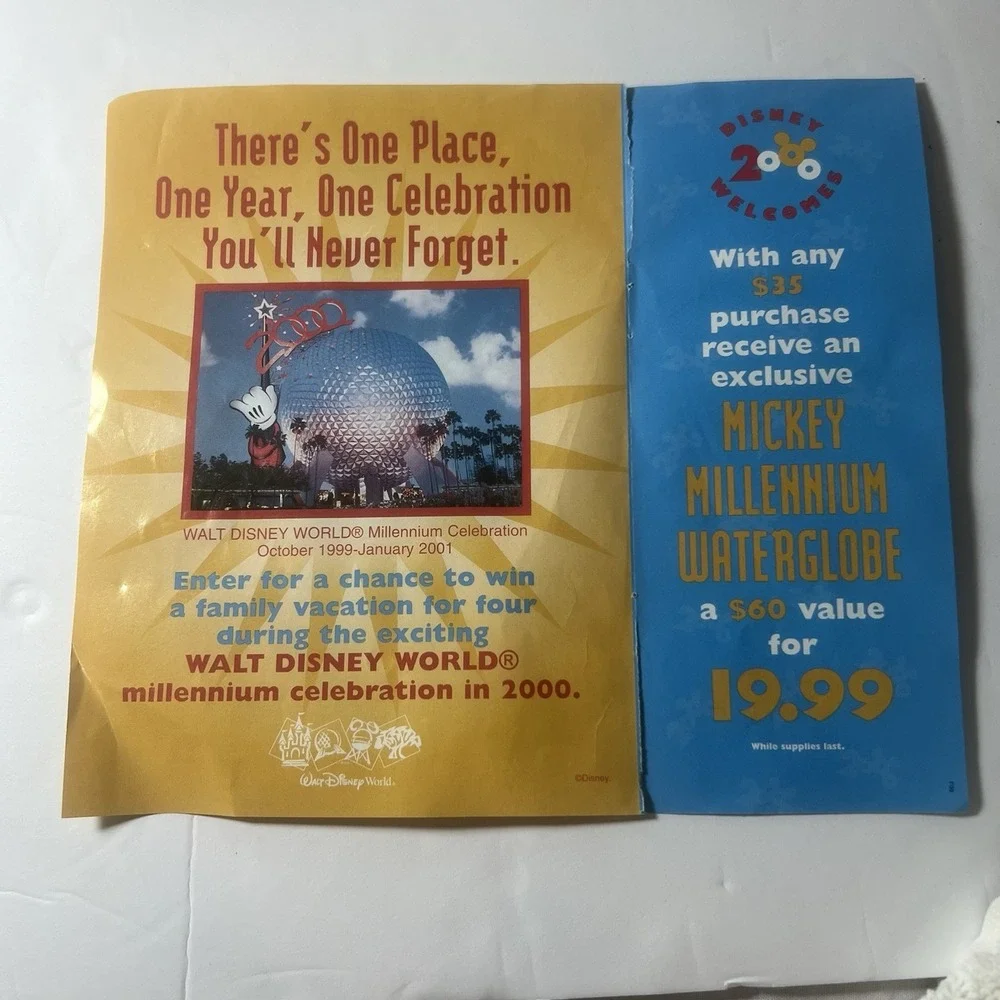 Disney 2000‎ Mickey Mouse Millennium Musical Water Globe As Time Goes By w/Box